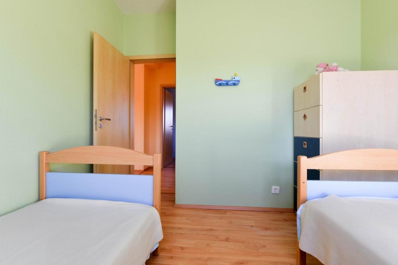 Appartement Paklina *
